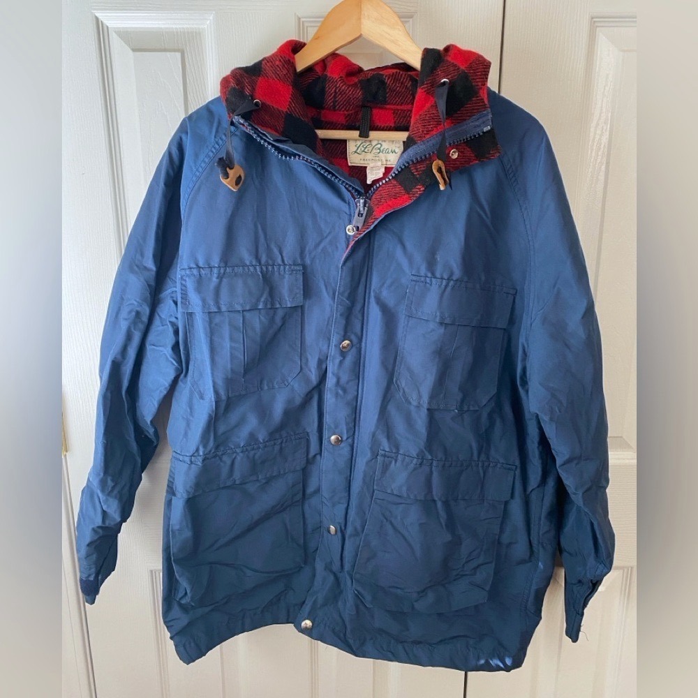 VINTAGE 1980s L.L. Bean Navy Baxter State Parka with Wool Buffalo Plaid Lining L